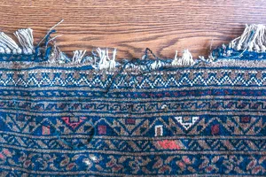 Частичная утрата кисточек или бахромы у ковров